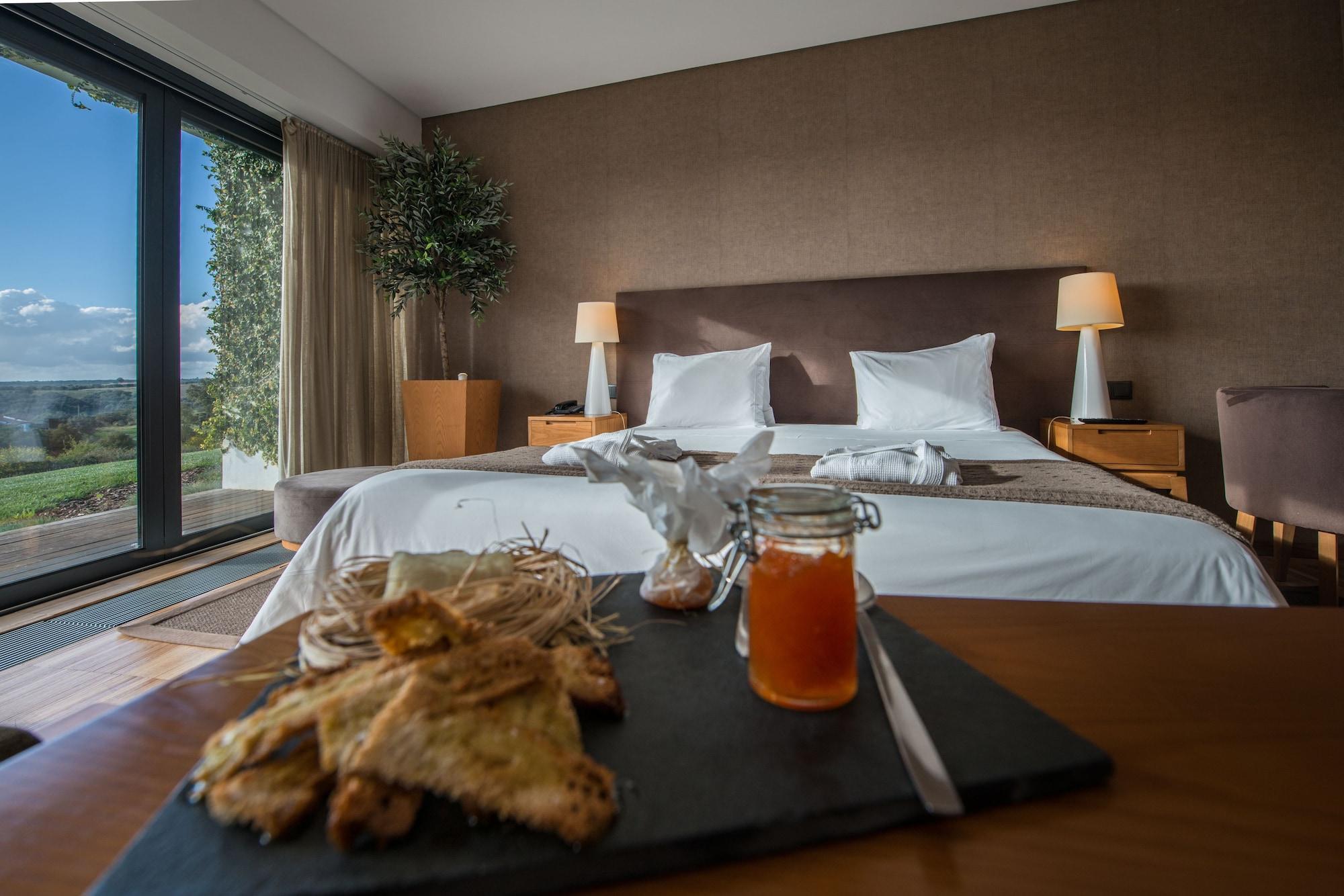 Herdade Da Cortesia Hotel 阿维斯 外观 照片