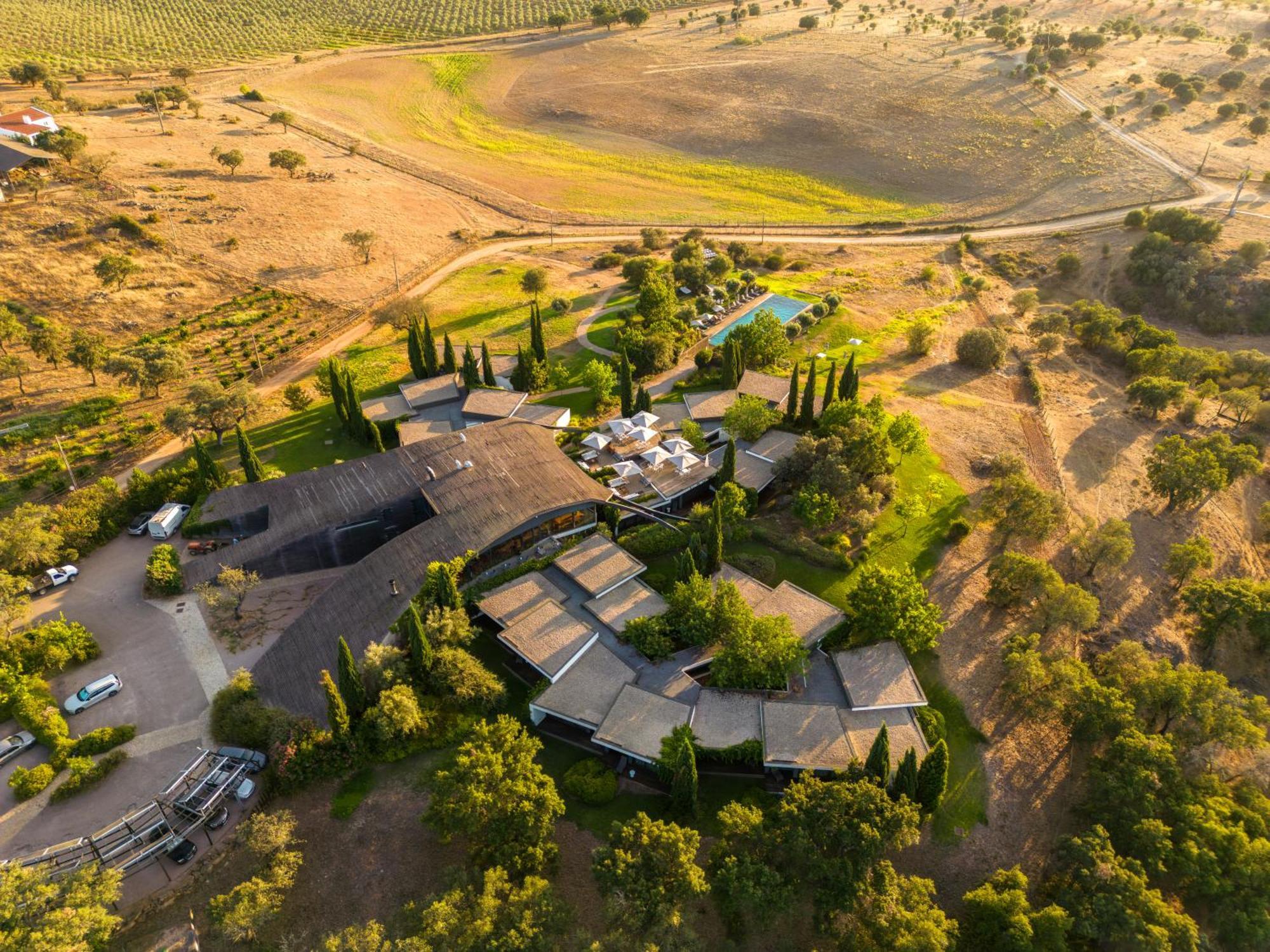 Herdade Da Cortesia Hotel 阿维斯 外观 照片