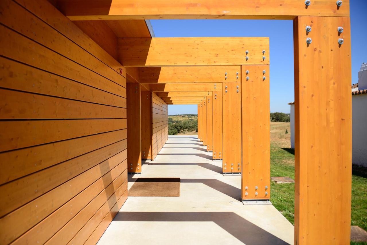 Herdade Da Cortesia Hotel 阿维斯 外观 照片